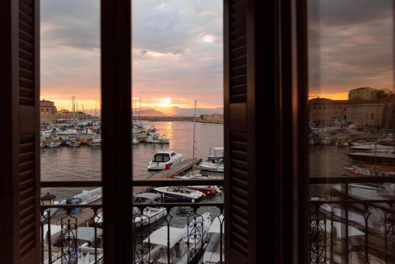 Destino Home Overlooking The Venetian Port Of Chania Ханя Екстериор снимка