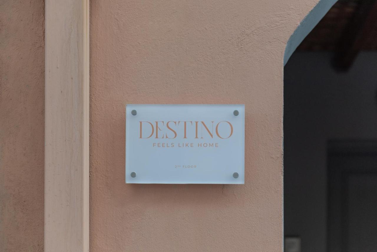 Destino Home Overlooking The Venetian Port Of Chania Ханя Екстериор снимка